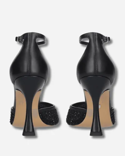Lola Cruz Dury Pumps